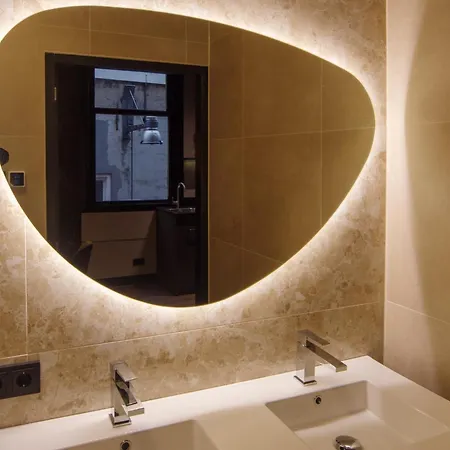 De Nassau - In De Winkelstraat * Breda